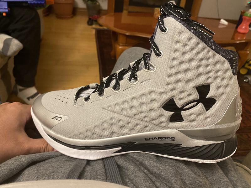 Curry 1 deals men 44