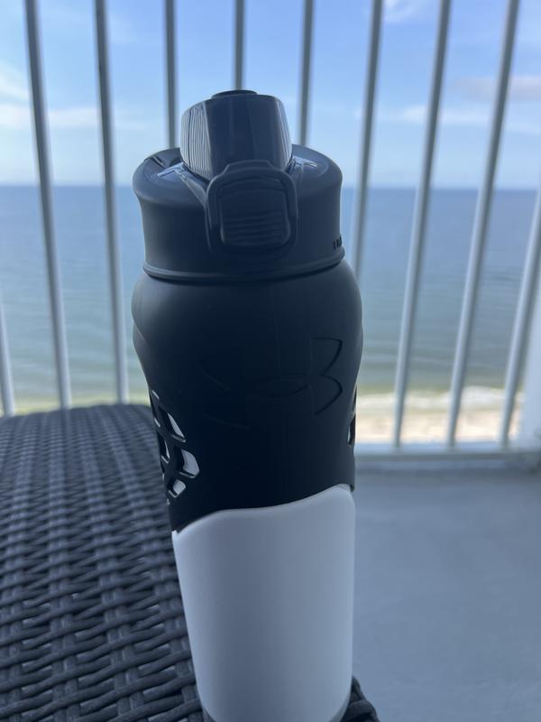 Under Armour 24 oz Charcoal Draft Grip Water Bottle