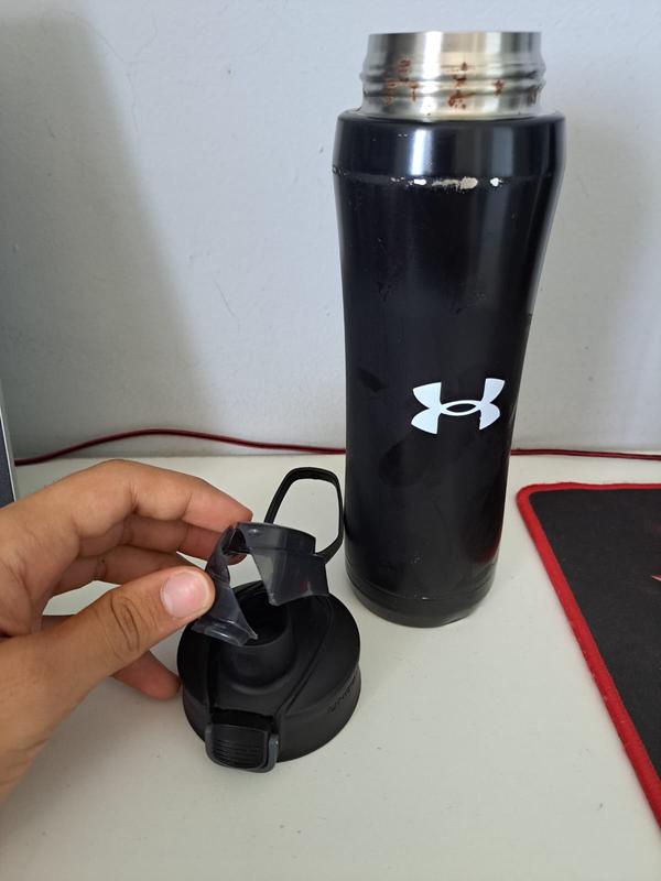 Under Armour Beyond 18-oz. Vacuum-Insulated Stainless Steel Water Bottle