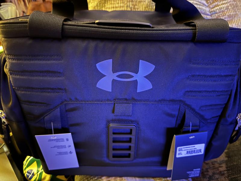 Under armour 24 can best sale soft cooler