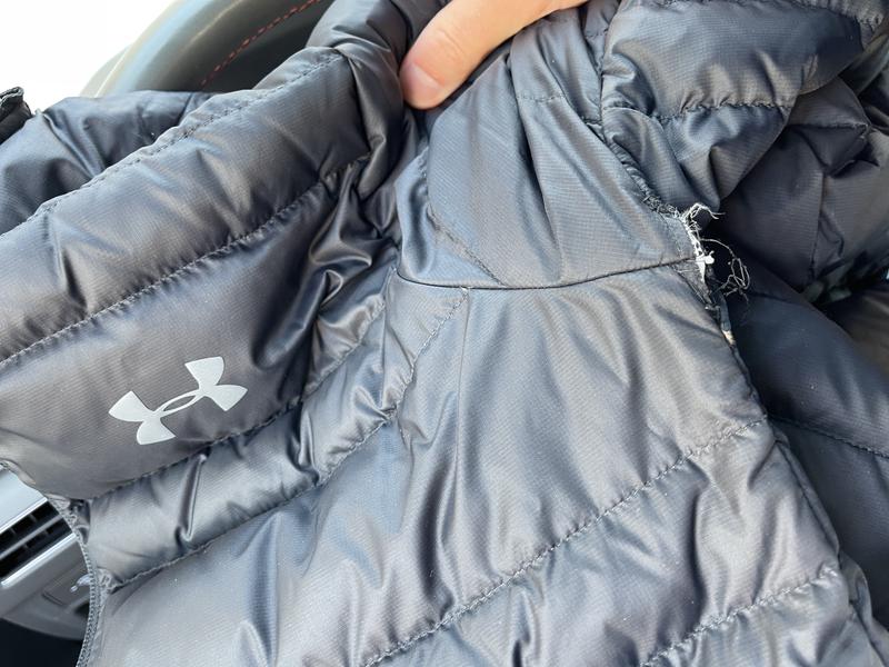 hole near under arm region