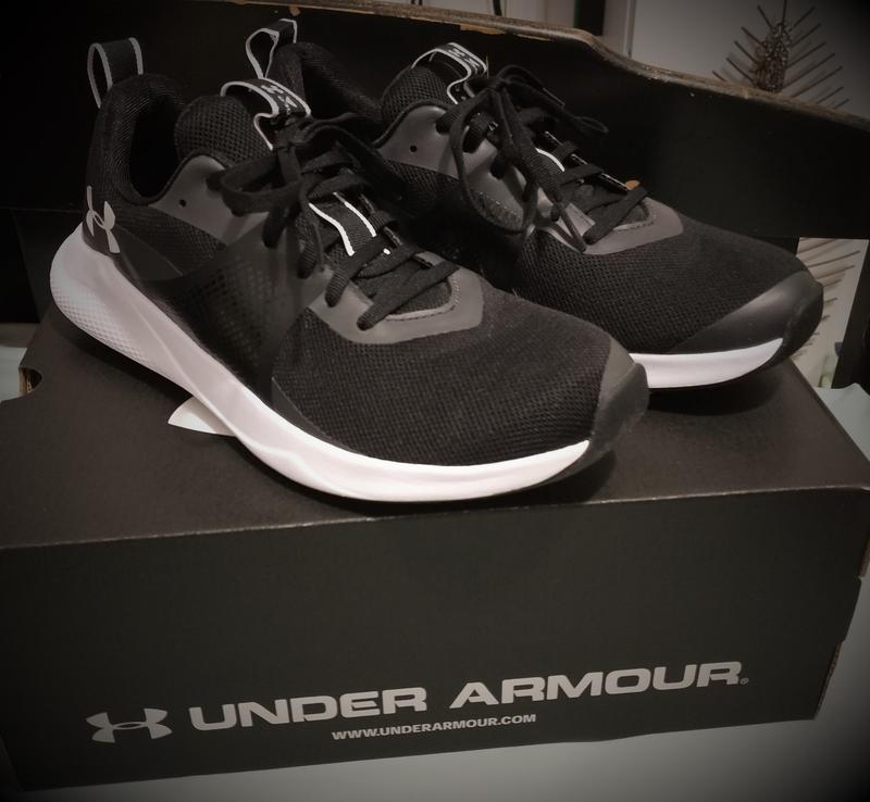 under armour training charged aurora trainers in black