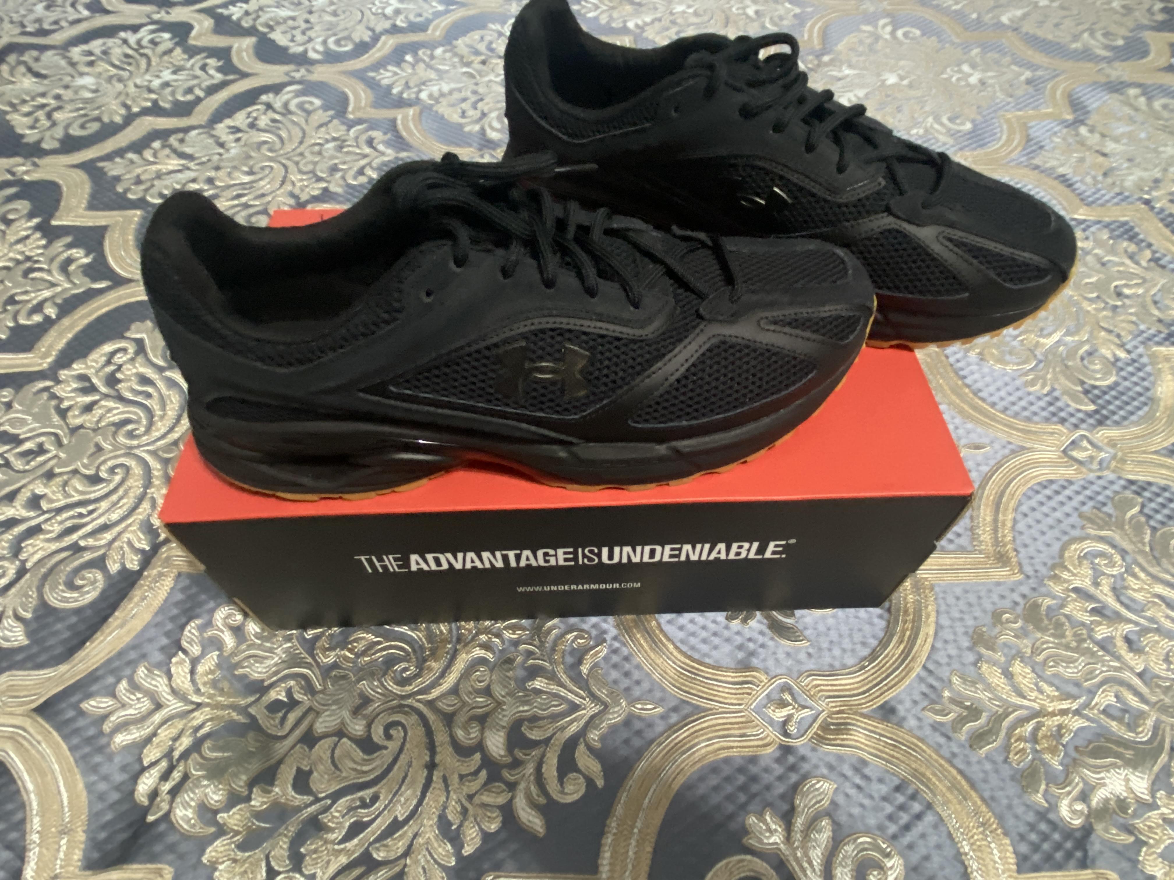Under Armour Unisex UA Apparition Shoes