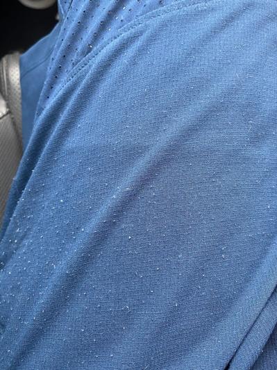 Bad pilling on left short leg.