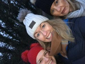 under armour women's snowcrest pom beanie