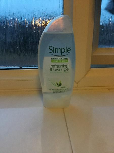 Kind to Skin Refreshing Shower Gel