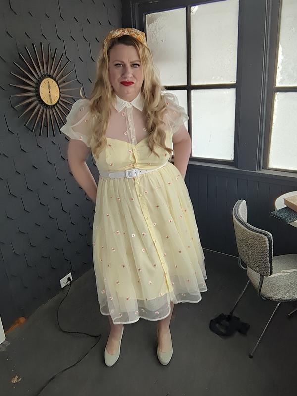 Review Thumbnail Image 2 372747634