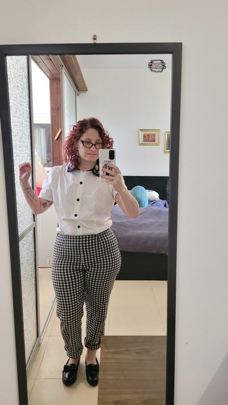 Review Thumbnail Image 0 384503382