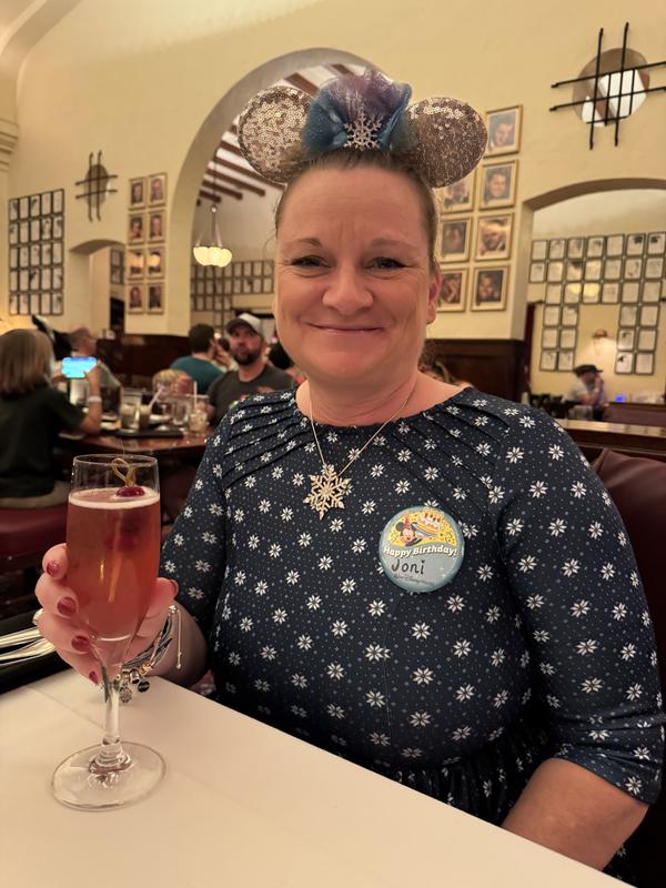 Review Thumbnail Image 0 369988613