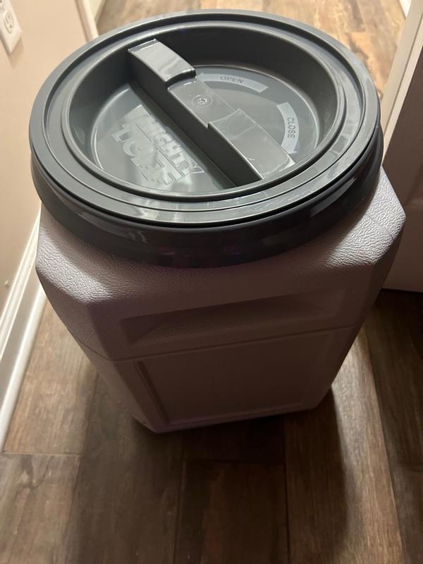 Mighty Tuff Pet Food Storage Container with Airtight Lid and Handles 10 ...