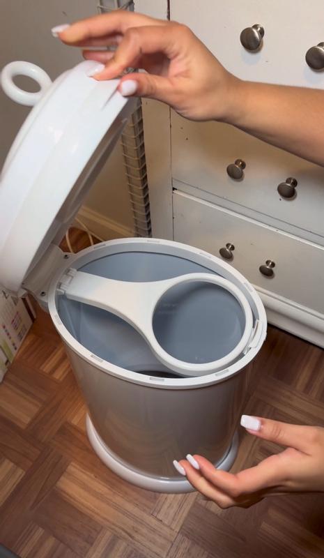 Customer photo for "The Ubbi diaper pail is super practical and keeps odors contained really well. I also love that it works with regular trash bags 💖✨"