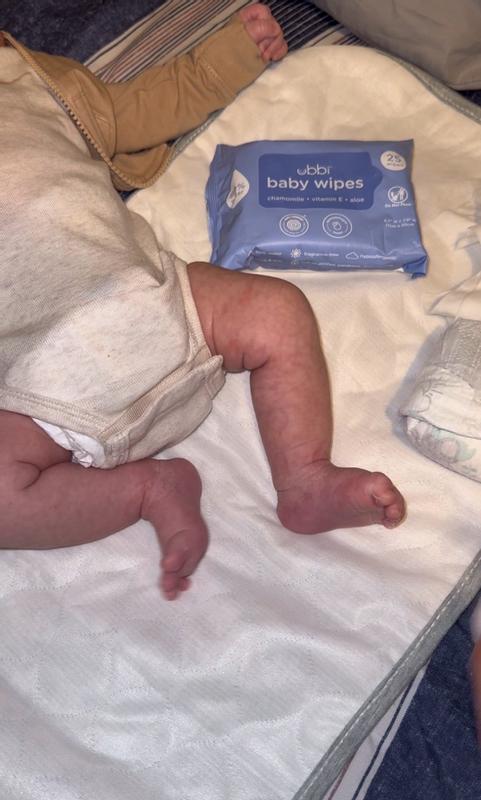 Customer photo for "The Ubbi diaper pail is super practical and keeps odors contained really well. I also love that it works with regular trash bags 💖✨"