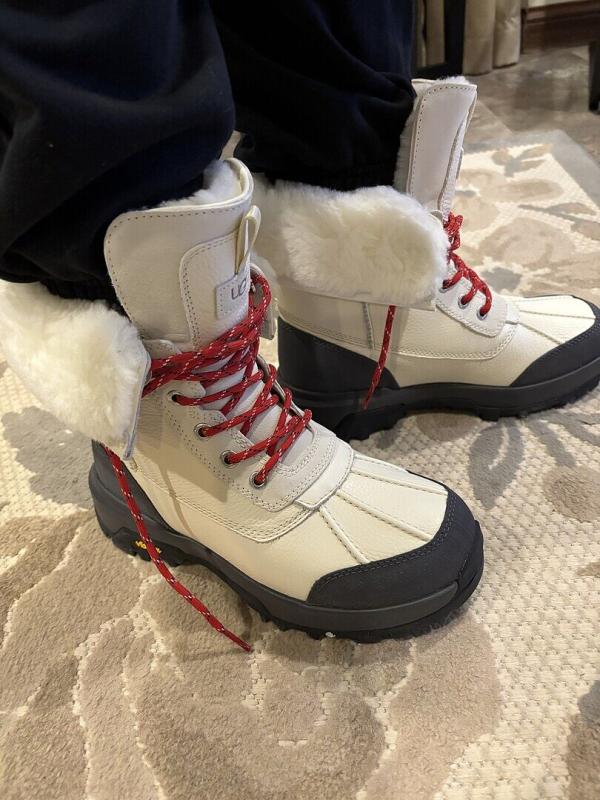 Customer photo for "Great all around winter boot"