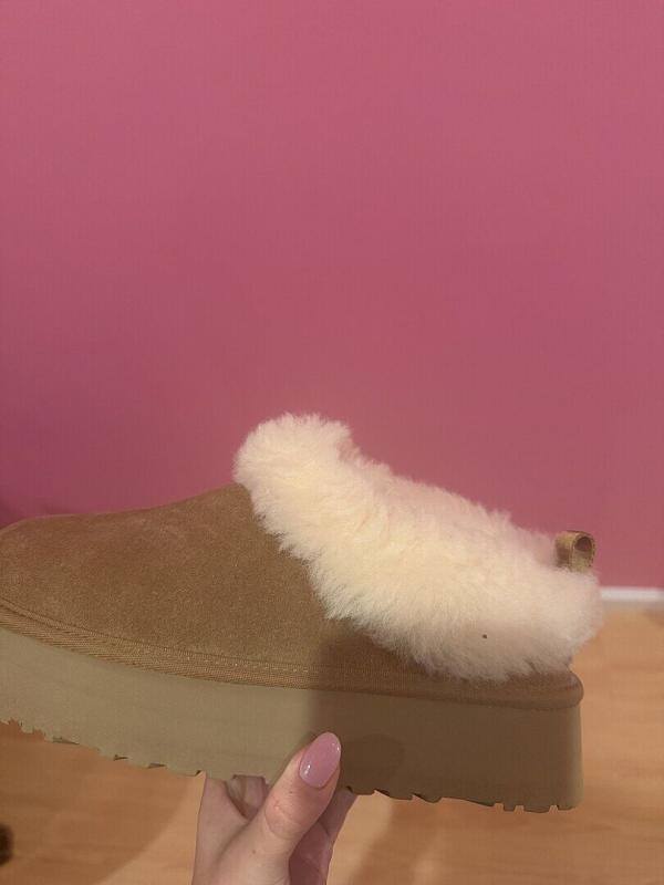 Customer photo for "Fur looks flattened and not like the photos"