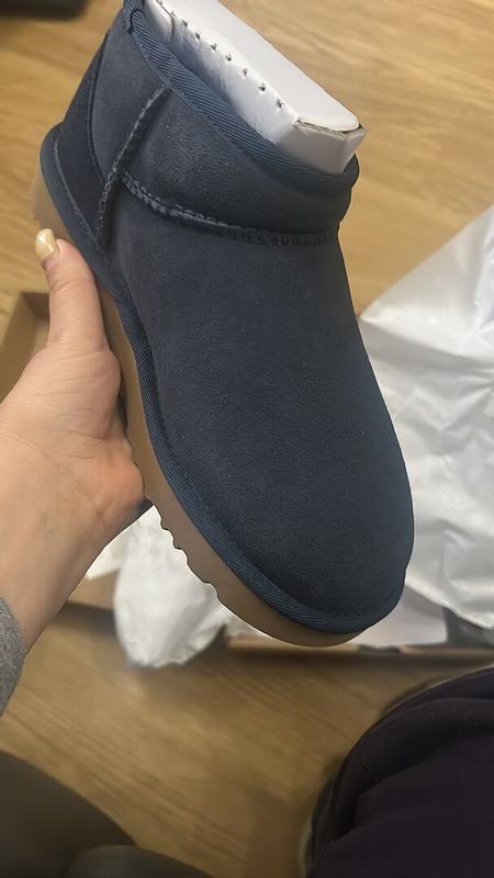 Customer photo for "Love the navy colour. Super"