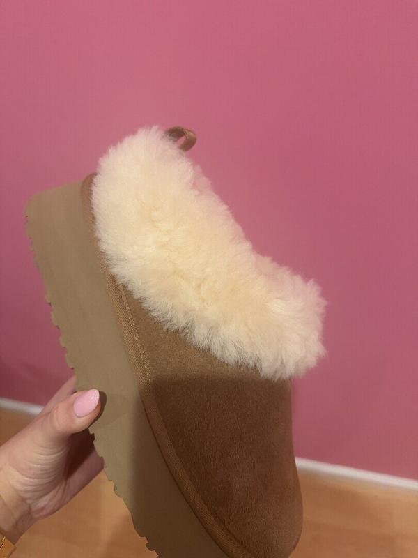 Customer photo for "Fur looks flattened and not like the photos"