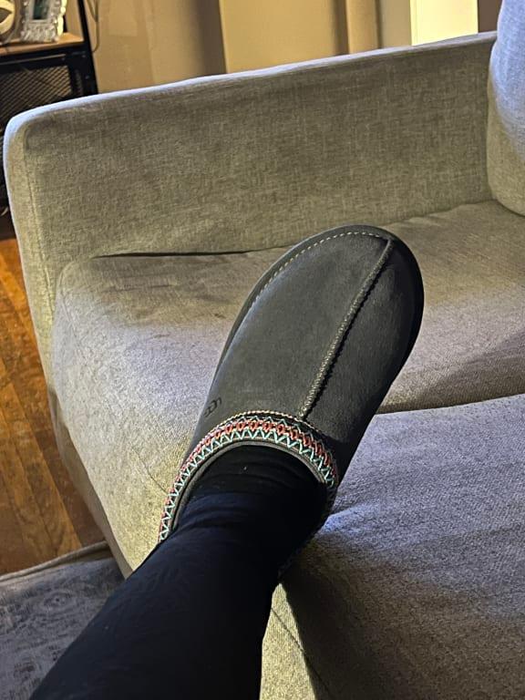 Dark grey cheap ugg slippers