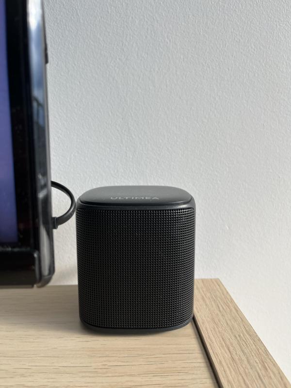 Customer carousel item 4.