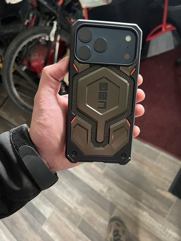 Customer photo for "Best Phone Case Ever"