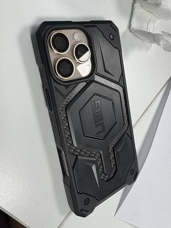 Customer carousel item 4.