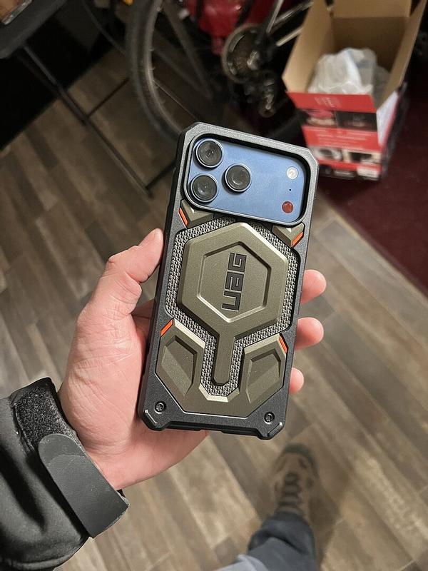 Customer photo for "Best Phone Case Ever"