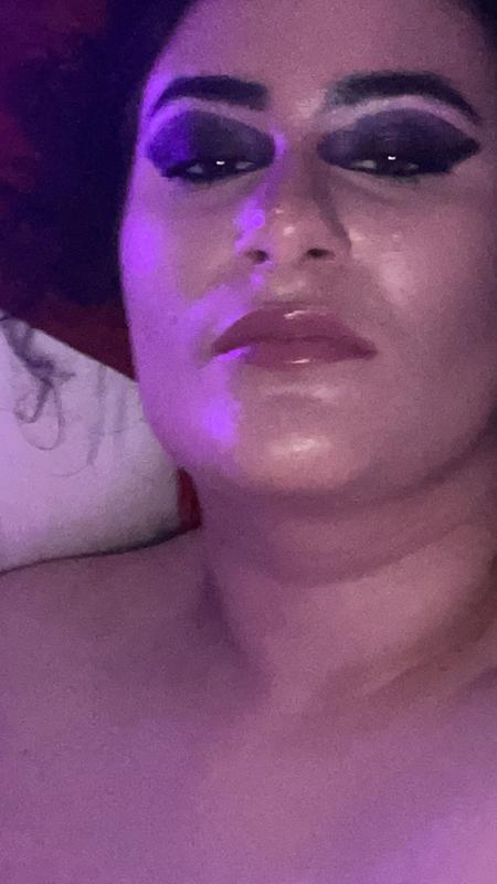 The match is incredible, it’s full coverage and looks like my actual skin. Why would you discontinue this product?