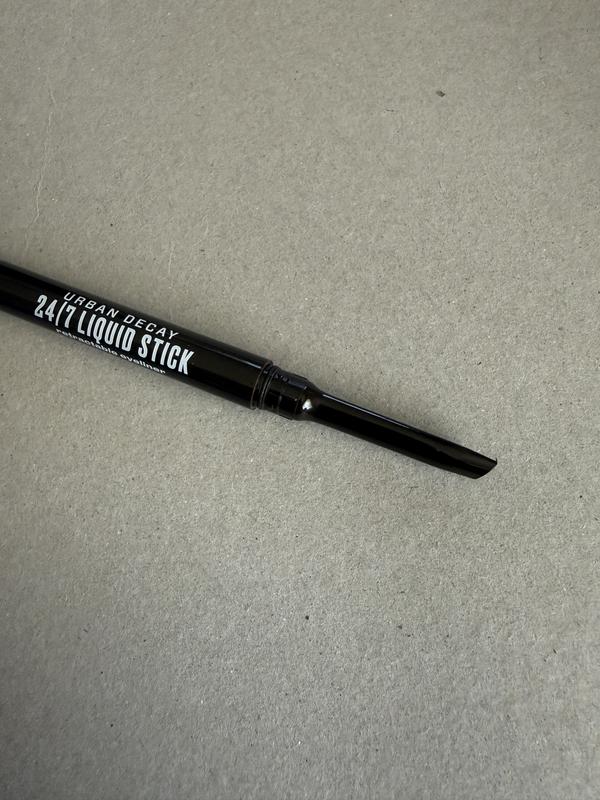 The tip has a sharp edge that scratches the skin
