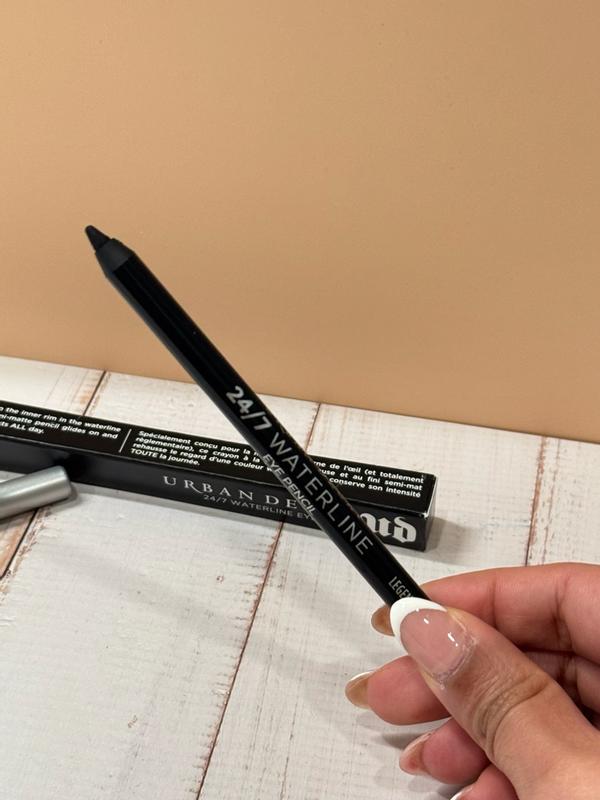 Customer carousel item 6.