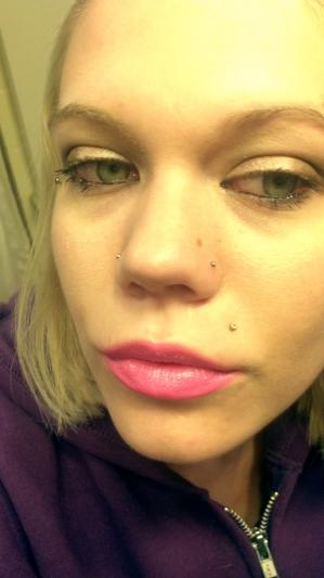 Not the best representation but I made a simple look with this palette using Foxy and Faint