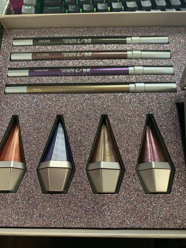 Urban decay - stoned offers vibes' vault 10-piece makeup collection