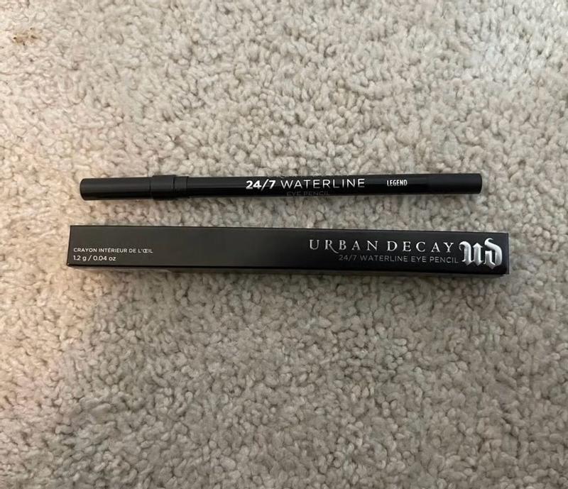 Customer carousel item 11.