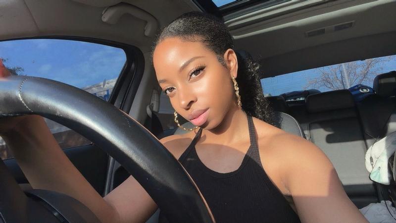 Customer carousel item 4.