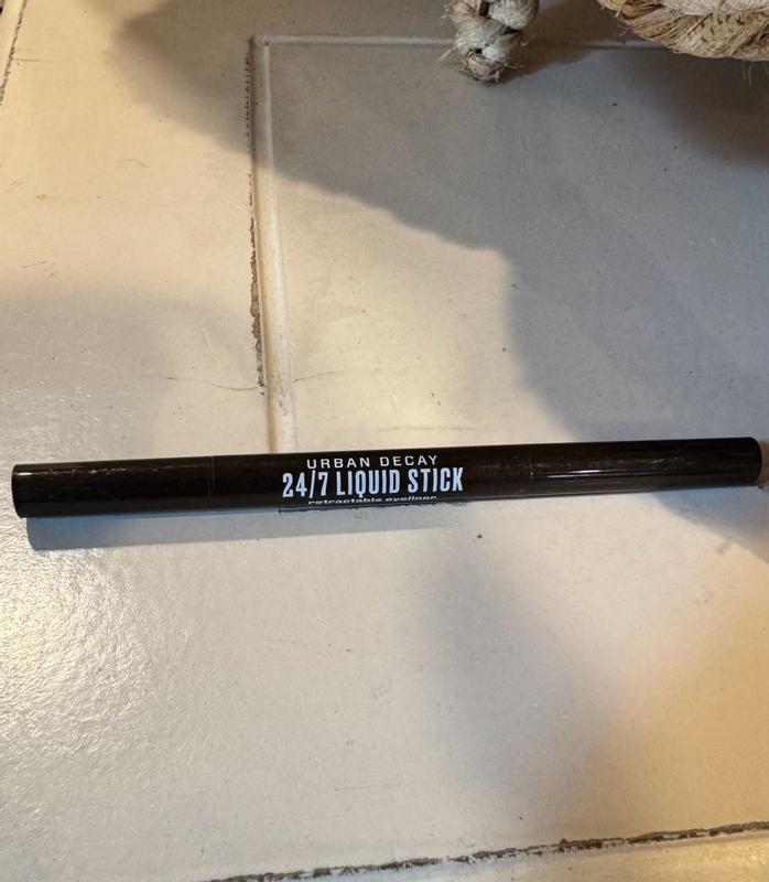 Customer carousel item 8.