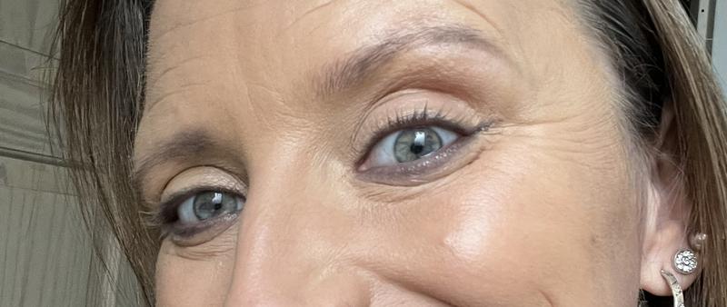 Subversion primer applied to only 1 eye and can already see the difference in length!