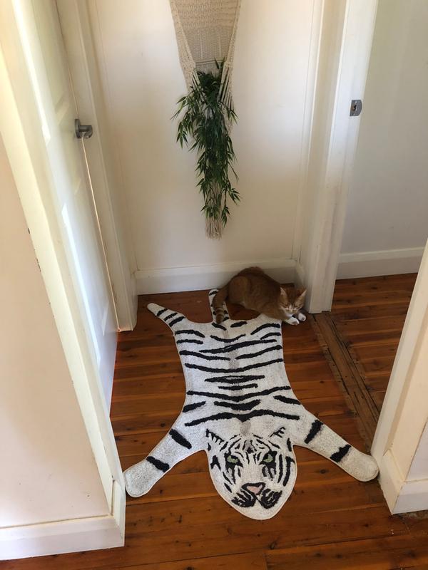 Tiger Shape Tufted Bath Mat | Urban Outfitters