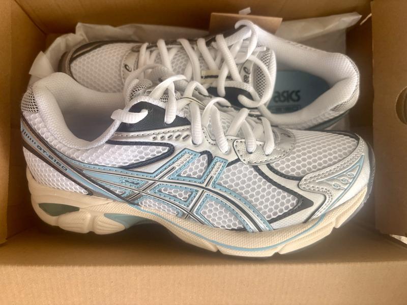 ASICS GT-2160 Athletic Sneaker