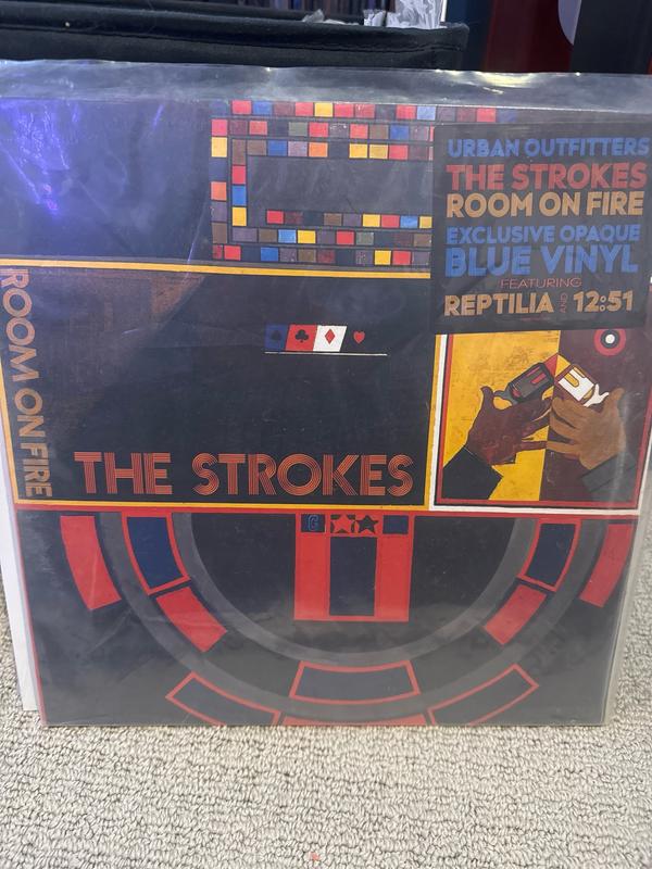 【UKオリジナル盤】The Strokes – Room On Fire LP Amazon.co.jp: Room On Fire (Blue Vinyl) [12 inch Analog