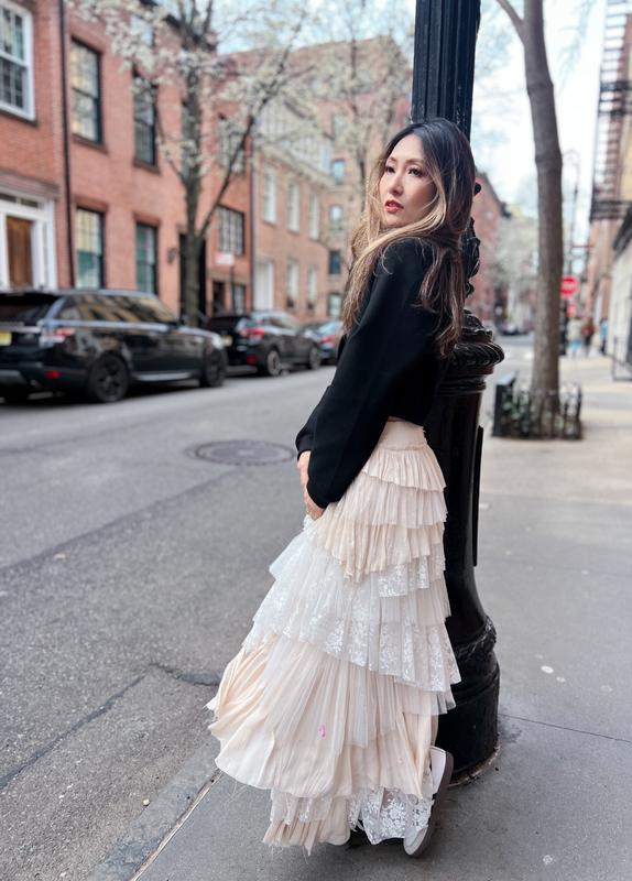 Kimchi Blue Tiered Ruffle Midi Skirt | Urban Outfitters Kimchi Blue Tiered Ruffle Midi Skirt | Urban Outfitters