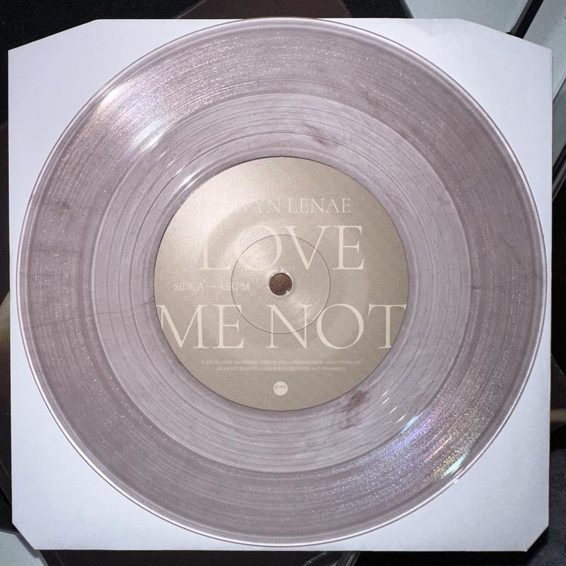 Ravyn Lenae - Love Me Not UO Exclusive 7-Inch Single | Urban