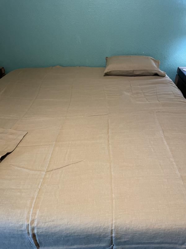 MagicLinen 4-Piece Linen Sheet Set