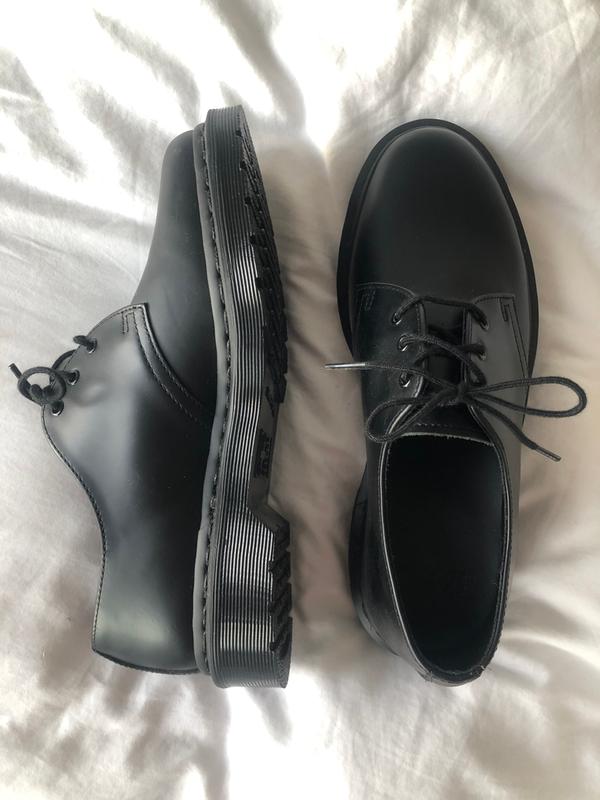 Dr. Martens 1461 Mono Smooth Leather Oxford | Urban Outfitters