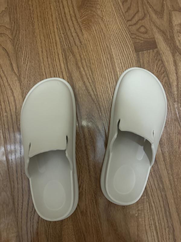 URBAN OUTFITTERS MOLDED EVA CLOGS MULES WHITE MENS 11 COMFORTABLE UO Molded EVA Clog | Urban Outfitters Canada main image 2