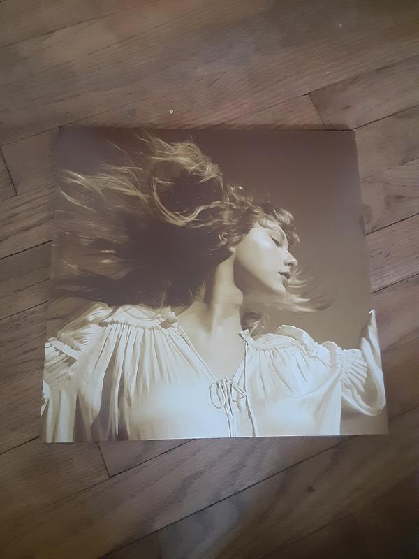 ワールドワイド3LP Taylor Swift Fearless (Taylors Version) B003357901 Republic Records /00920 Taylor Swift - Fearless (Taylor's Version)[Gold 3 LP