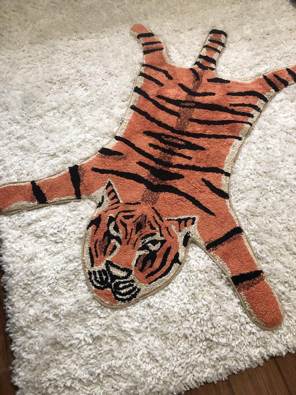 Urban Outfitters タイガー バスマット urban-outfitters-tiger-bath-