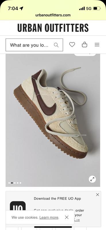 Nike Women's Field General SE Sneaker