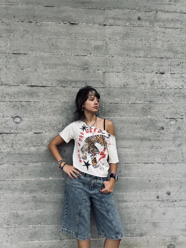 Y2K Graphic Off-The-Shoulder Cropped Tee