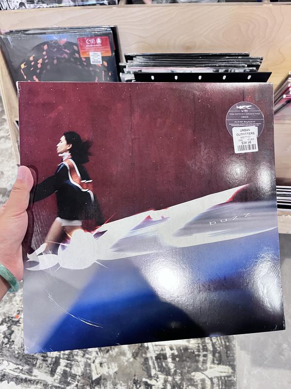 NIKI – Buzz UO Exclusive LP