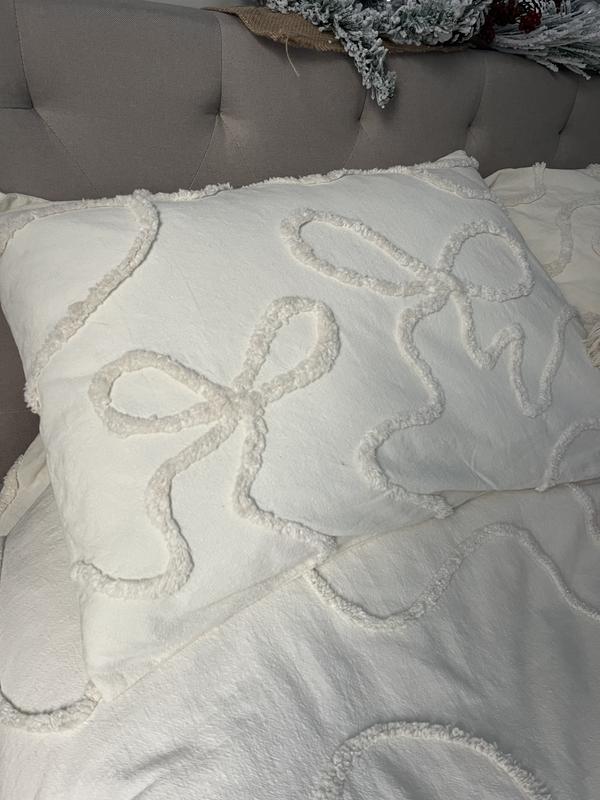 Wild Bows Tufted Cotton Sham Set