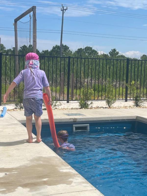 Review Thumbnail Image 0 275370379