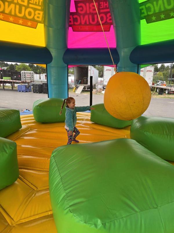 Review Thumbnail Image 1 275368985